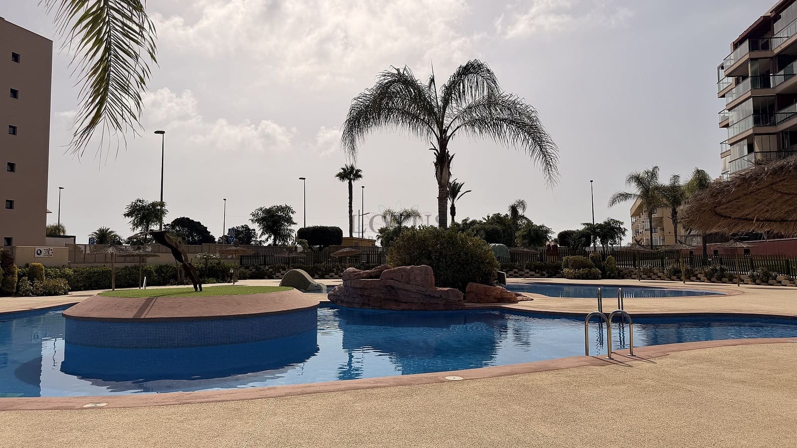 3 slaapkamer Appartement te koop in Pilar de la Horadada met zwembad garage - € 489.900 (Ref: 10024700)