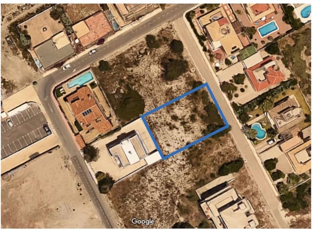 Moradia para venda em La Manga del Mar Menor com piscina - 115 000 € (Ref: 10054539)