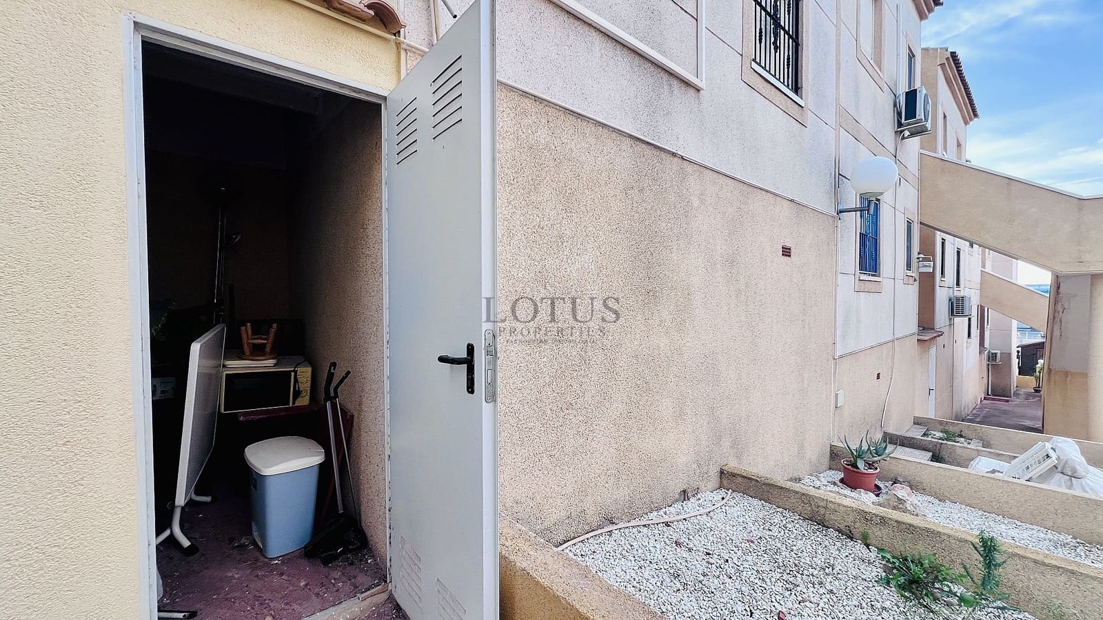 2 chambre Bungalow à vendre à Orihuela Costa avec piscine - 144 900 € (Ref: 10076843)