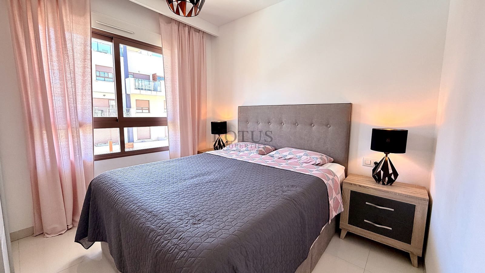 2 sovrum Lägenhet till salu i Pilar de la Horadada med pool - 289 900 € (Ref: 10076844)