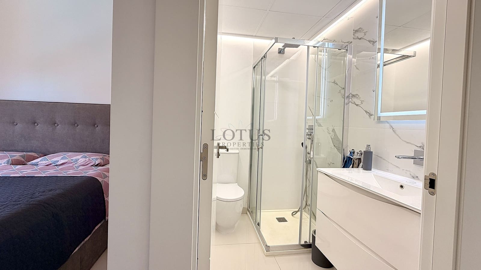 2 sovrum Lägenhet till salu i Pilar de la Horadada med pool - 289 900 € (Ref: 10076844)
