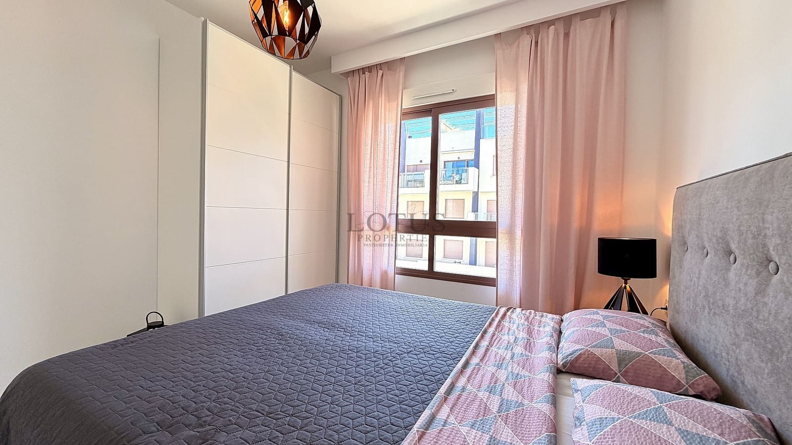 2 sovrum Lägenhet till salu i Pilar de la Horadada med pool - 289 900 € (Ref: 10076844)