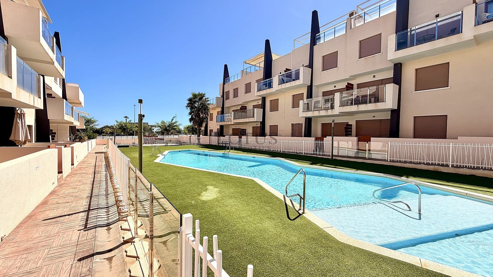 2 sovrum Lägenhet till salu i Pilar de la Horadada med pool - 289 900 € (Ref: 10076844)