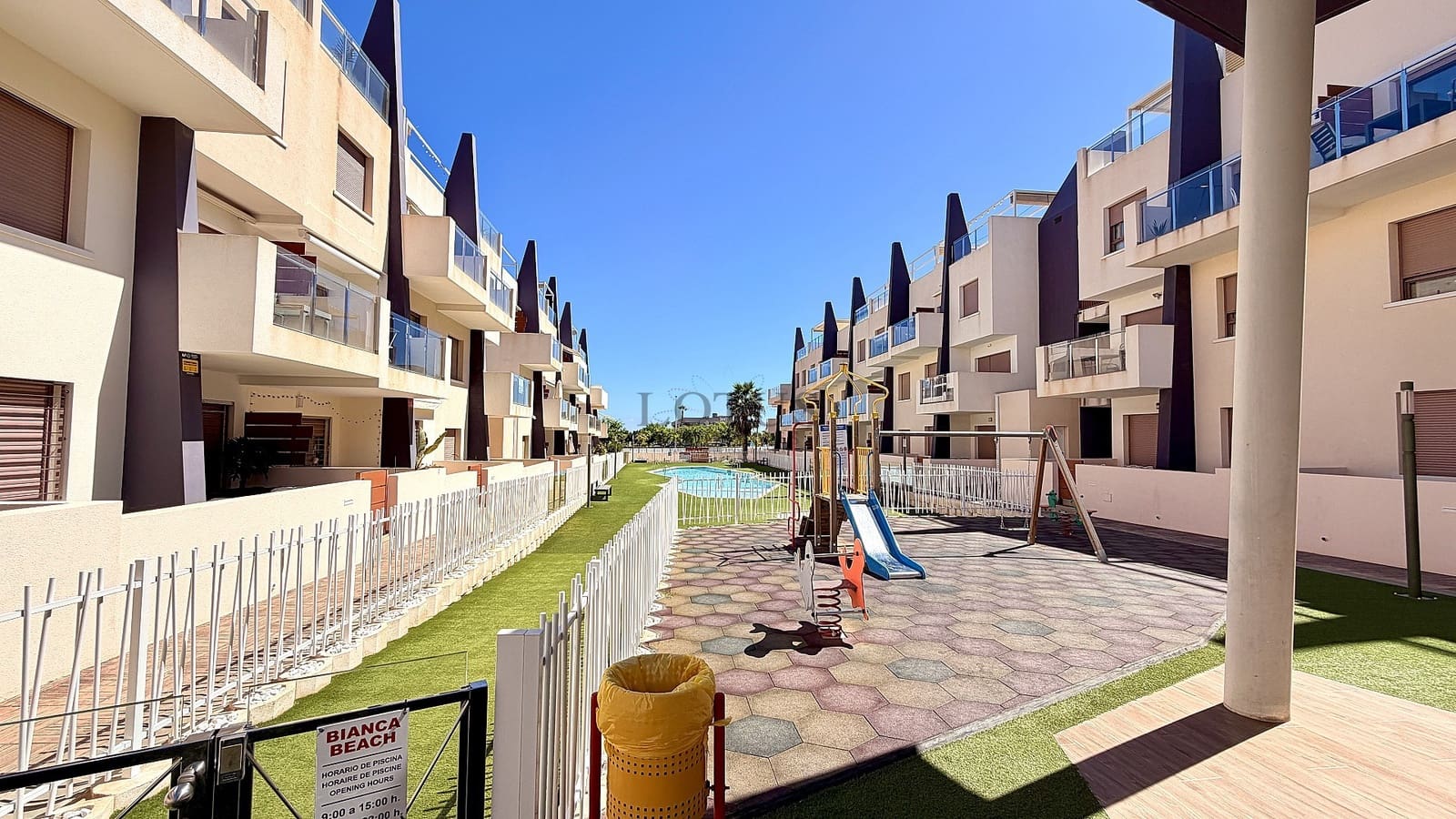 2 sovrum Lägenhet till salu i Pilar de la Horadada med pool - 289 900 € (Ref: 10076844)