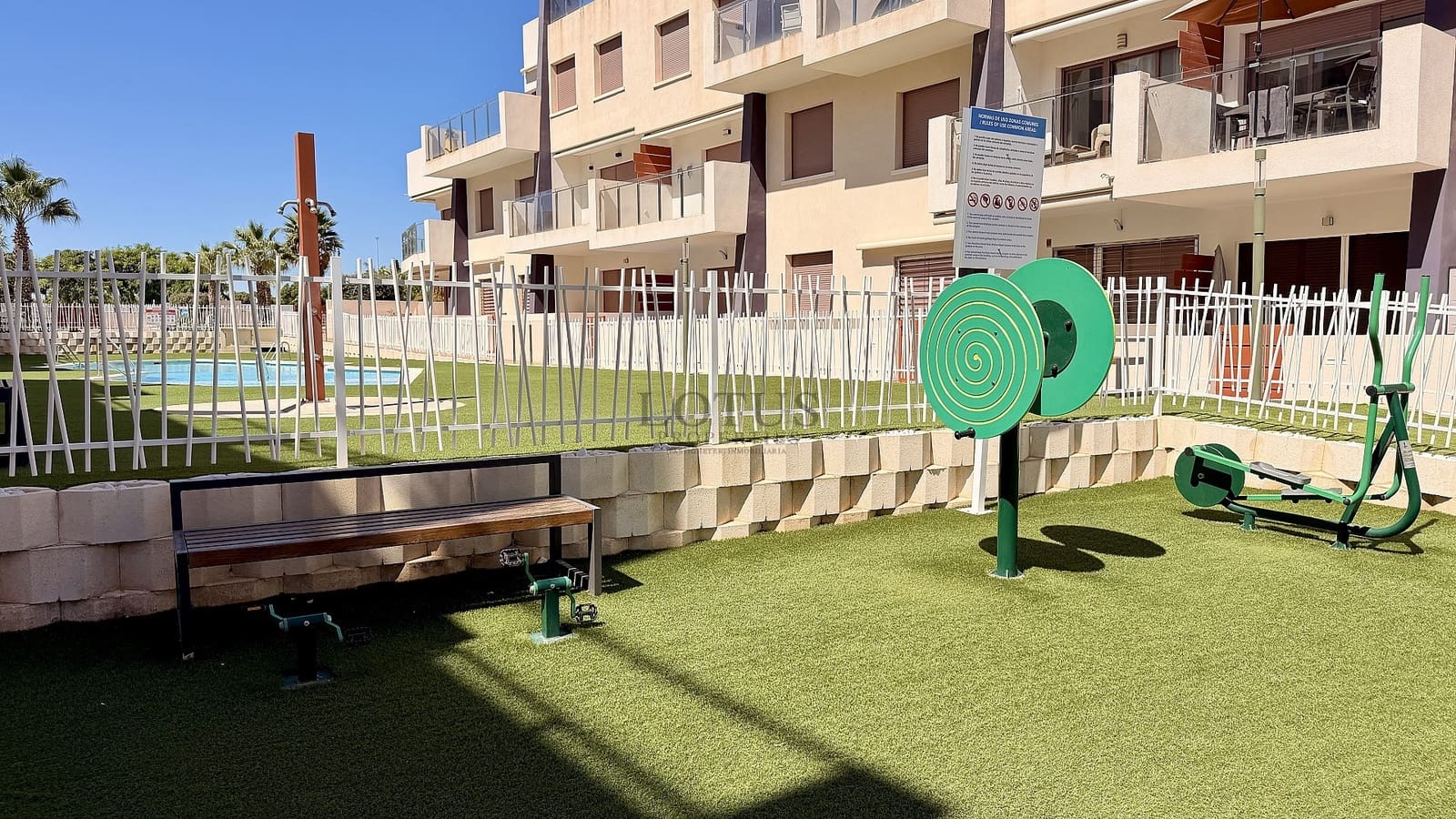 2 sovrum Lägenhet till salu i Pilar de la Horadada med pool - 289 900 € (Ref: 10076844)