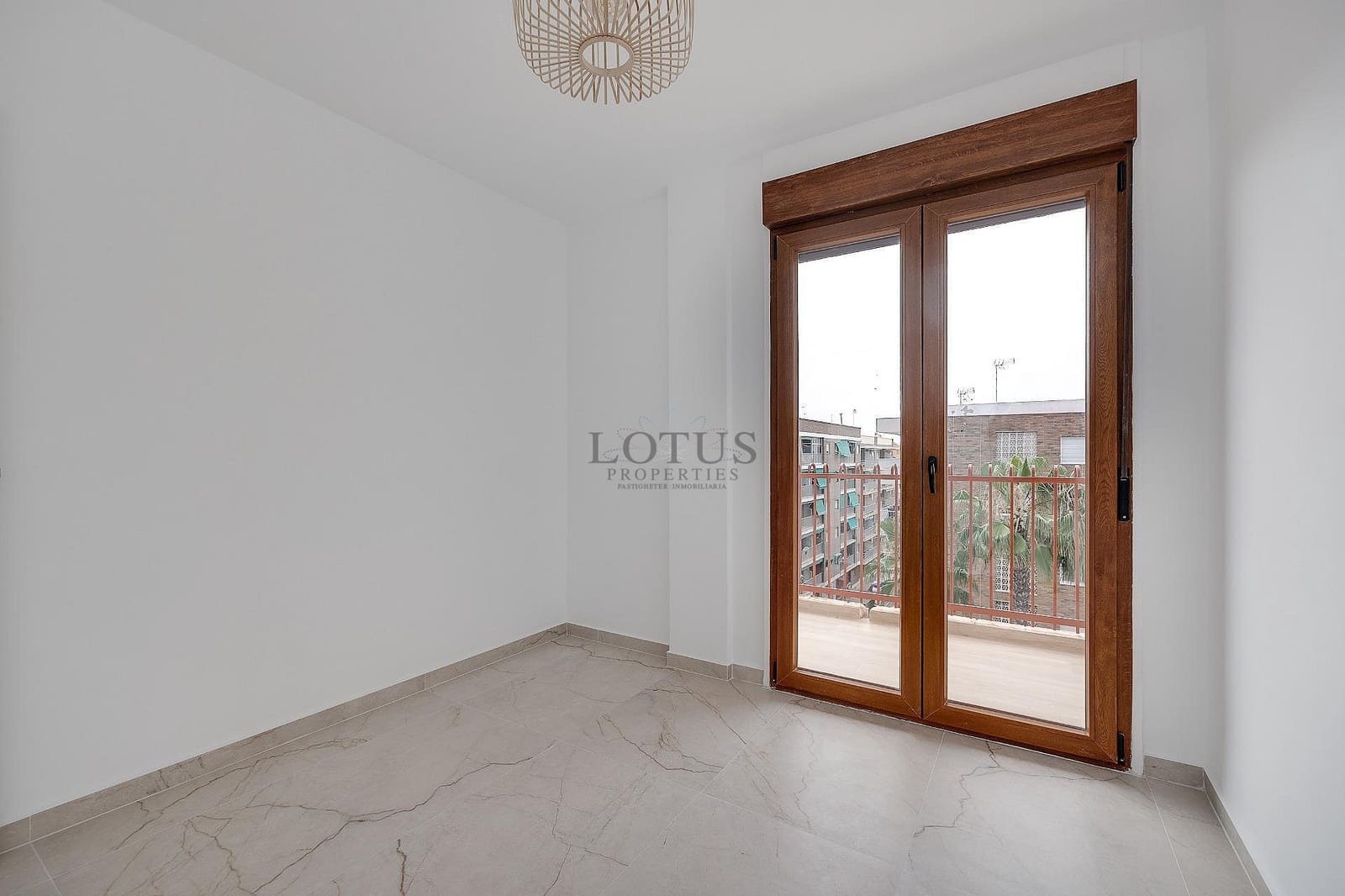 3 sovrum Takvåning till salu i Torrevieja med pool - 225 000 € (Ref: 10077315)