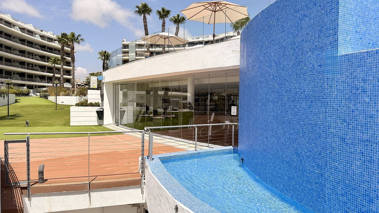 2 Zimmer Apartment zu verkaufen in Gran Alacant mit Pool Garage - 645.000 € (Ref: 10079034)