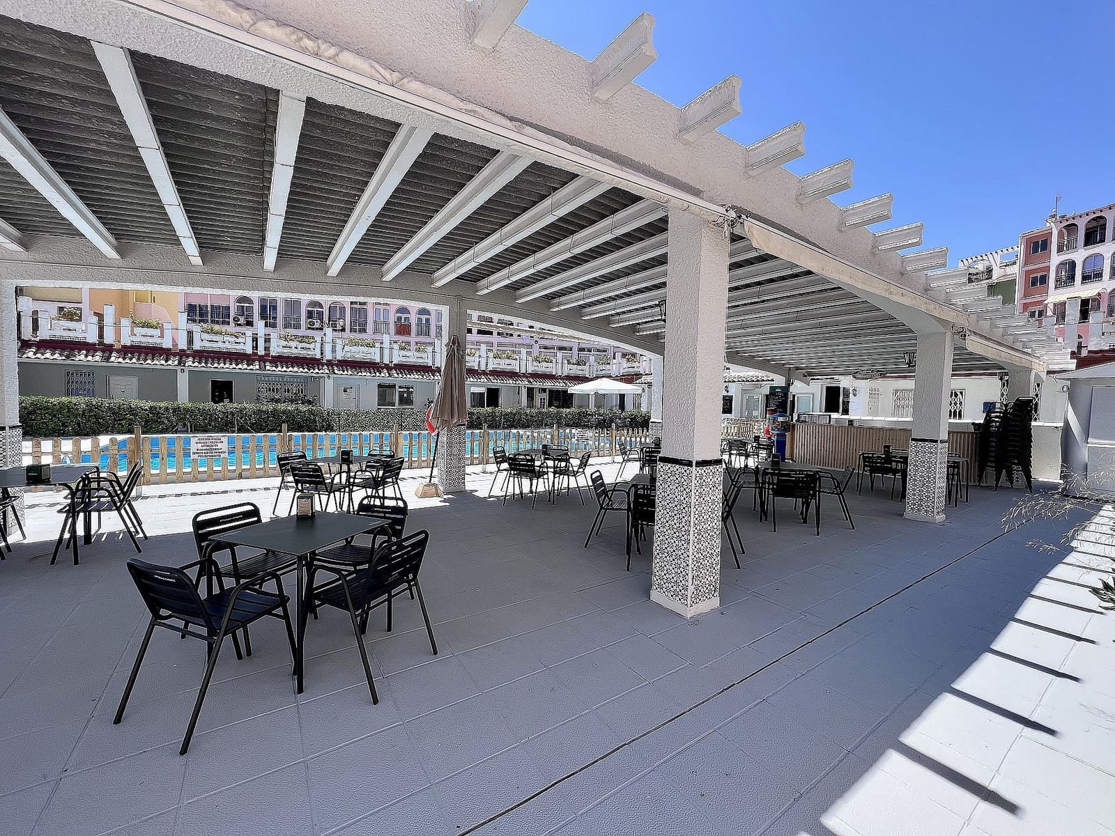 1 sovrum Lägenhet till salu i Torrevieja med pool - 145 000 € (Ref: 10080147)