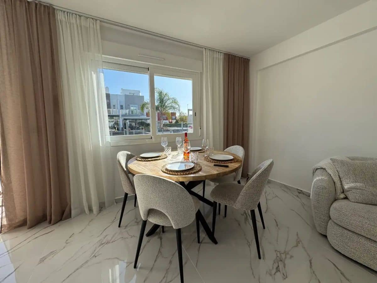 2 slaapkamer Huis te koop in Torrevieja met zwembad garage - € 298.000 (Ref: 10086763)