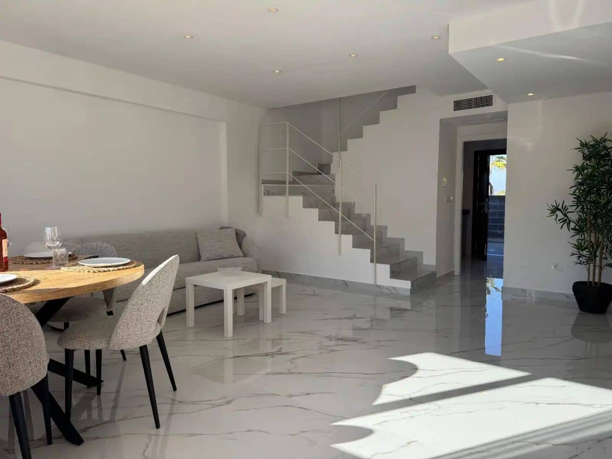 2 slaapkamer Huis te koop in Torrevieja met zwembad garage - € 298.000 (Ref: 10086763)