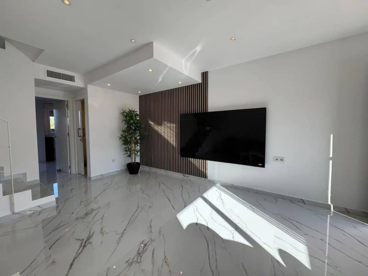 2 slaapkamer Huis te koop in Torrevieja met zwembad garage - € 298.000 (Ref: 10086763)