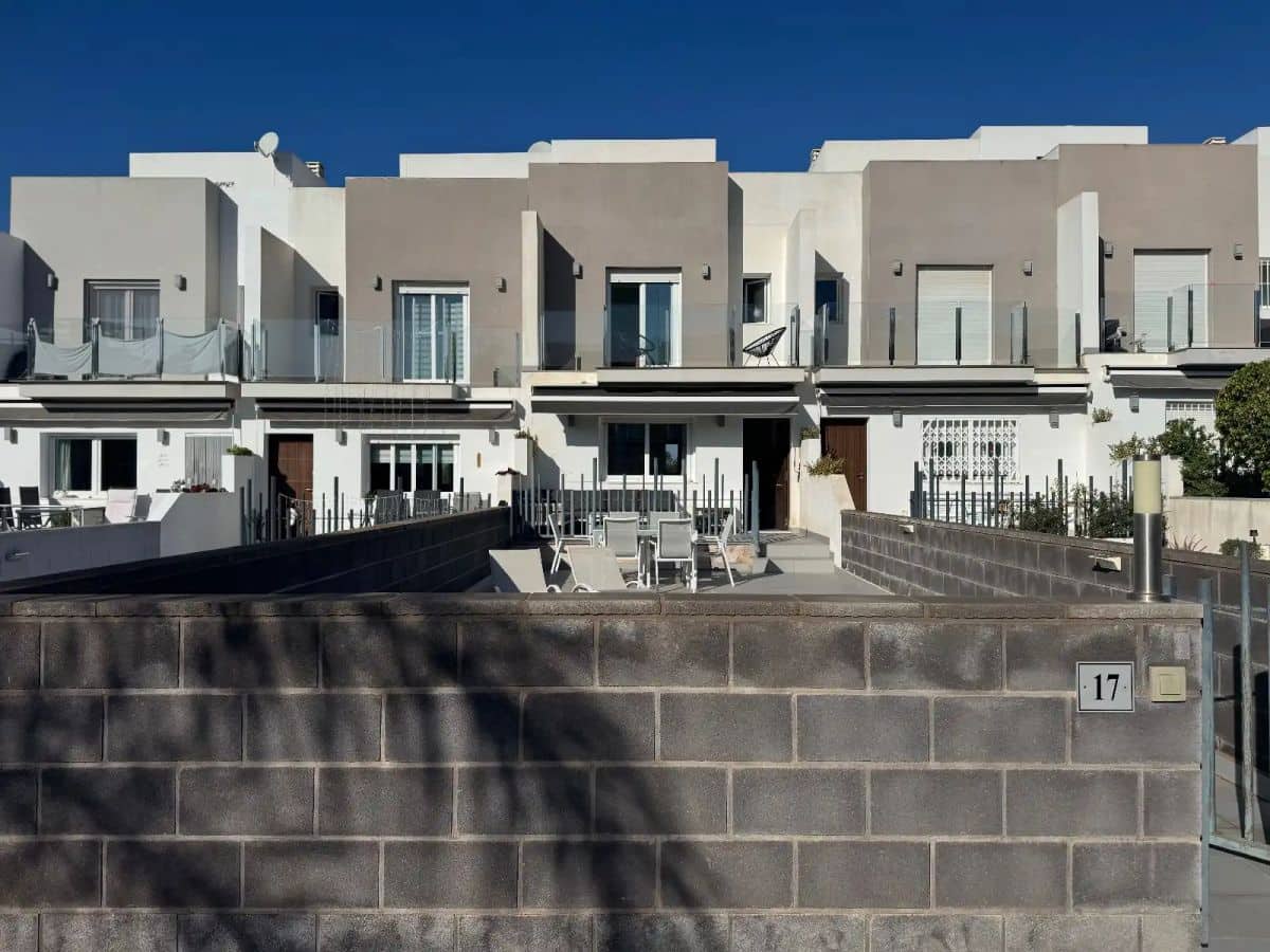 2 slaapkamer Huis te koop in Torrevieja met zwembad garage - € 298.000 (Ref: 10086763)