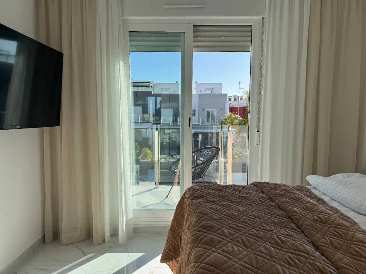 2 slaapkamer Huis te koop in Torrevieja met zwembad garage - € 298.000 (Ref: 10086763)