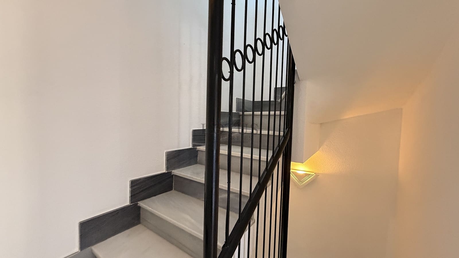 3 chambre Maison de Ville à vendre à Orihuela Costa avec piscine garage - 199 900 € (Ref: 10094076)