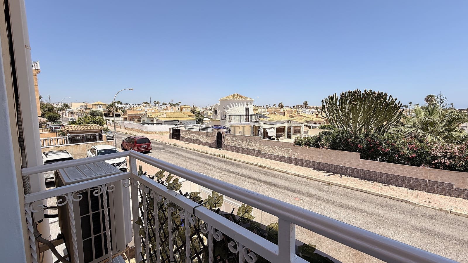 3 chambre Maison de Ville à vendre à Orihuela Costa avec piscine garage - 199 900 € (Ref: 10094076)