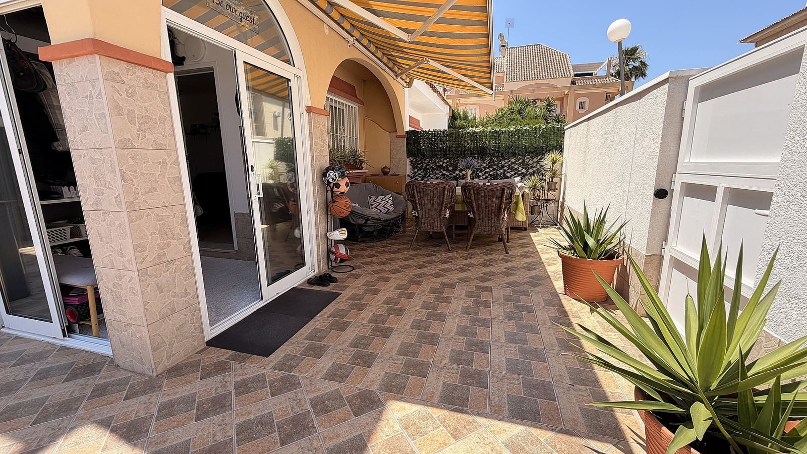 3 chambre Maison de Ville à vendre à Orihuela Costa avec piscine garage - 199 900 € (Ref: 10094076)