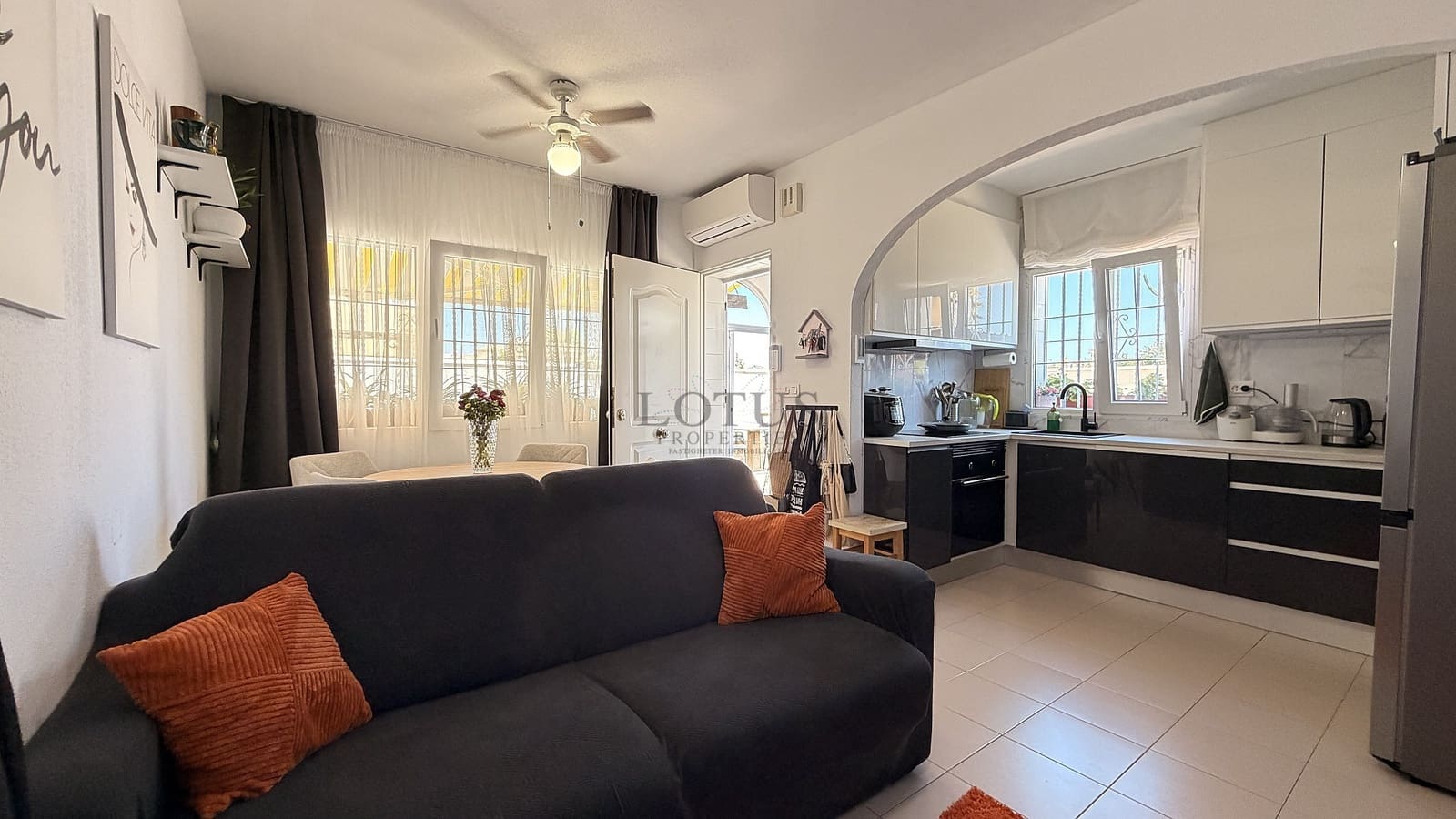 3 chambre Maison de Ville à vendre à Orihuela Costa avec piscine garage - 199 900 € (Ref: 10094076)