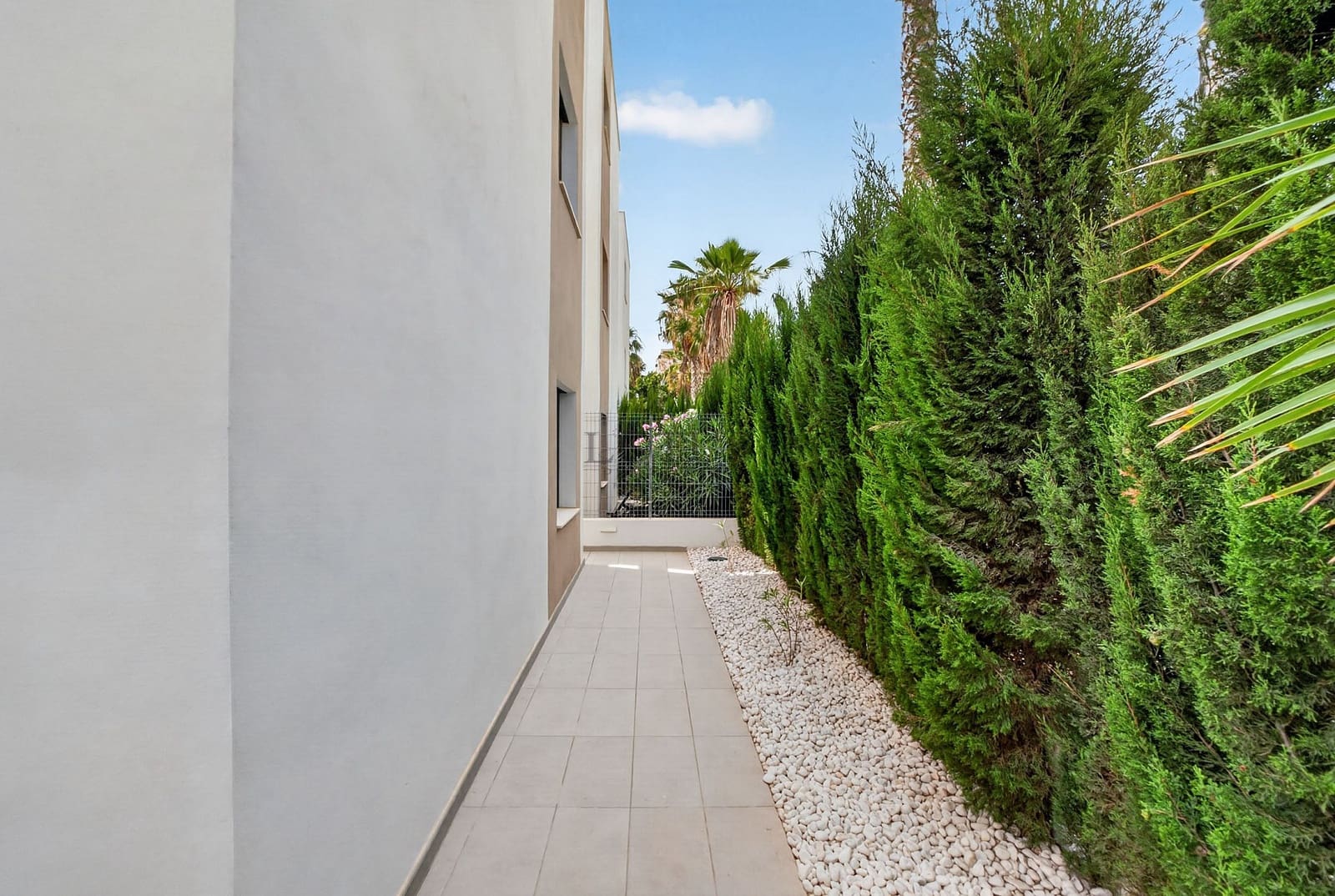 3 soverom Villa til salgs i Guardamar del Segura med svømmebasseng garasje - € 420 000 (Ref: 10094742)