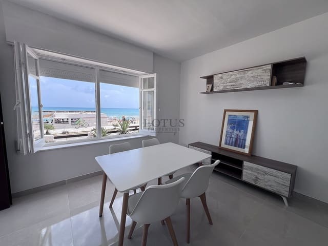 3 slaapkamer Villa te koop in Los Europeos, Torrevieja met zwembad garage - € 695.000 (Ref: 10098626)