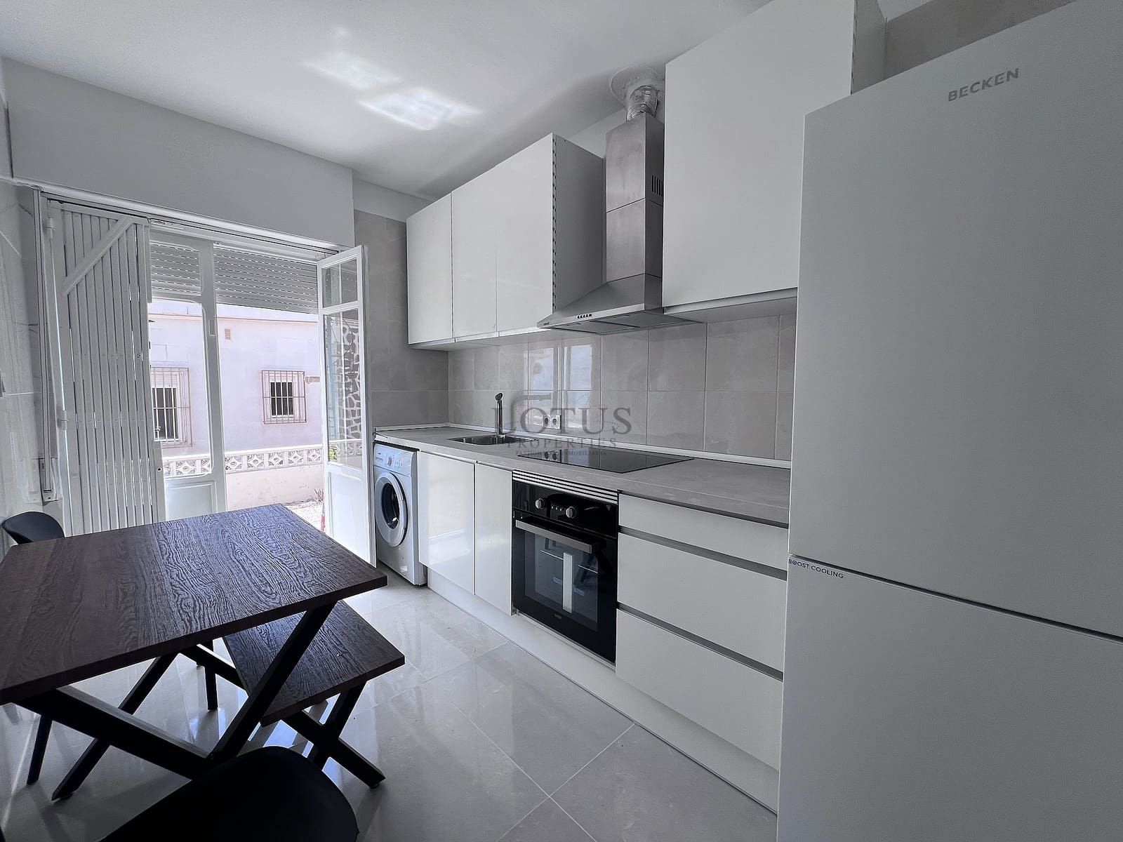 3 slaapkamer Villa te koop in La Mata met zwembad garage - € 695.000 (Ref: 10098626)