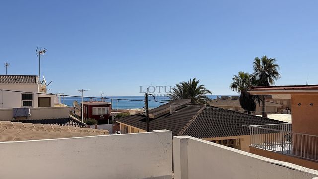 3 sypialnia Dom na sprzedaż w Los Europeos, Torrevieja z basenem - 334 900 € (Ref: 10117115)