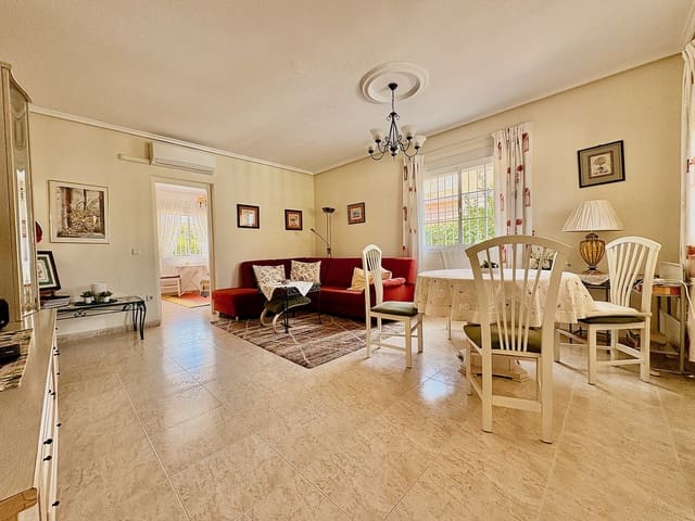 3 soverom Hus til salgs i Ciudad Quesada, Rojales med svømmebasseng - € 249 000 (Ref: 9296079)