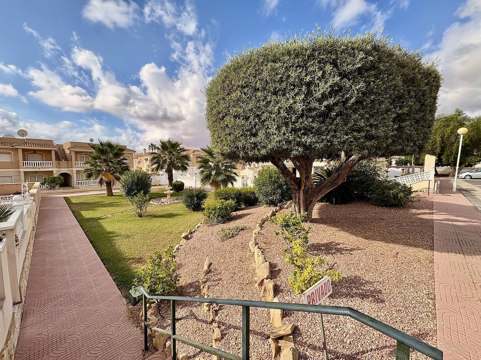 3 soverom Hus til salgs i Ciudad Quesada med svømmebasseng - € 249 000 (Ref: 9296079)