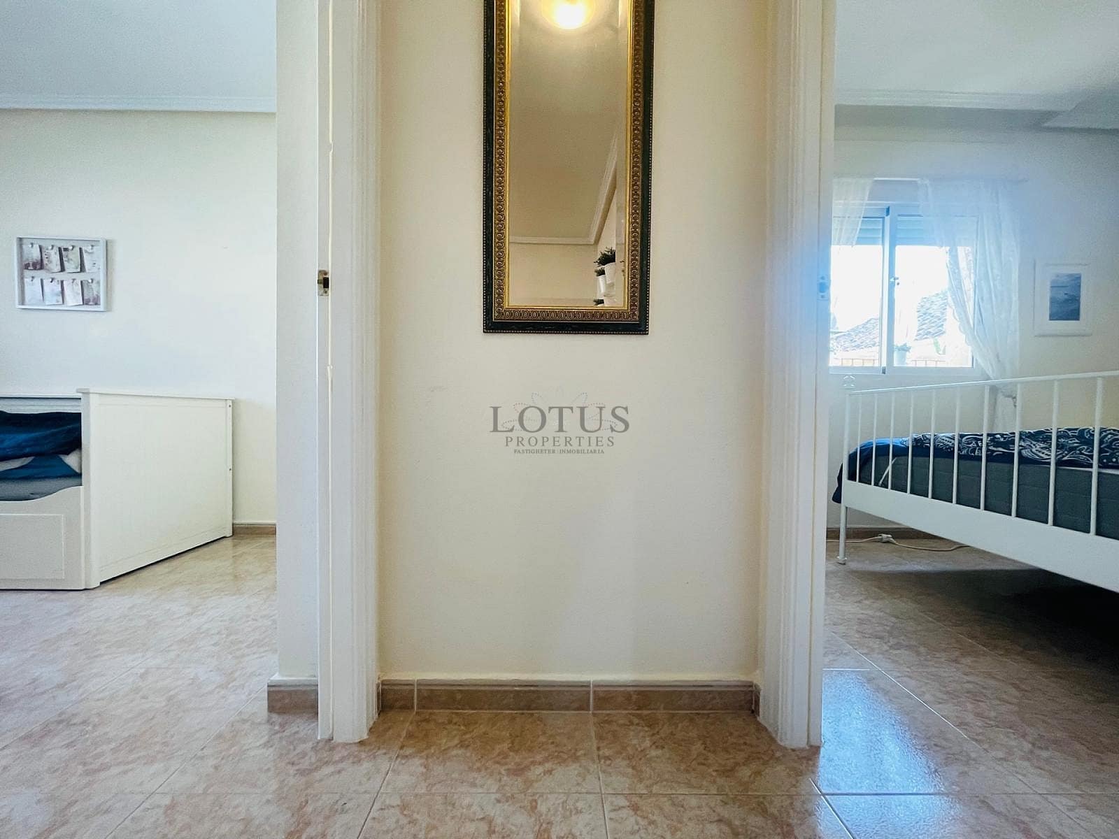 3 soverom Hus til salgs i Torrevieja med svømmebasseng - € 229 000 (Ref: 9384935)