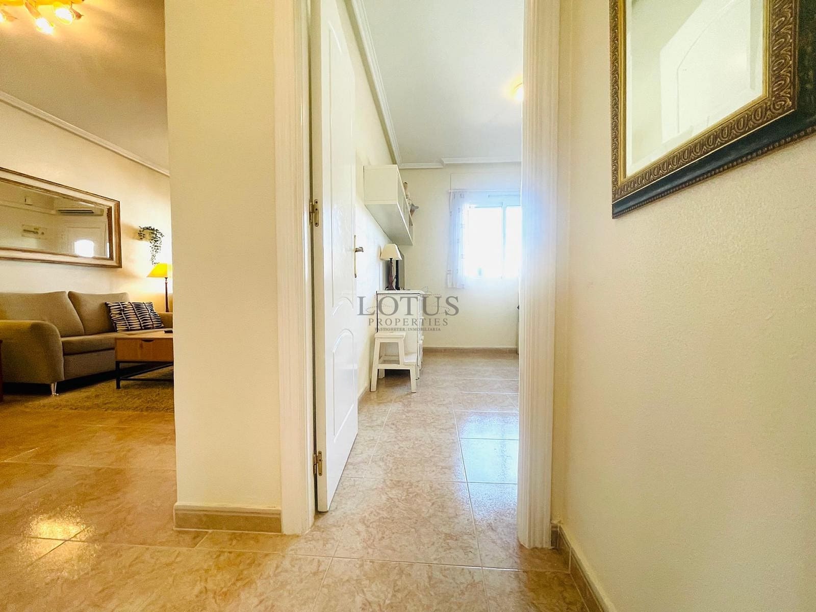 3 soverom Hus til salgs i Torrevieja med svømmebasseng - € 229 000 (Ref: 9384935)