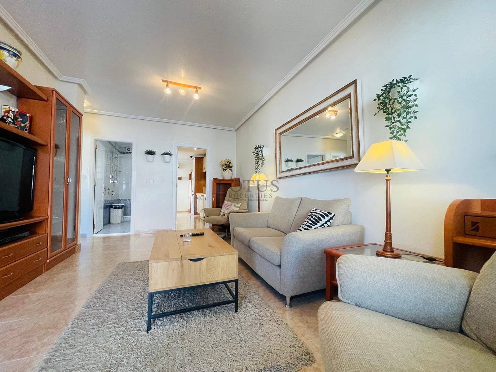 3 soverom Hus til salgs i Torrevieja med svømmebasseng - € 229 000 (Ref: 9384935)