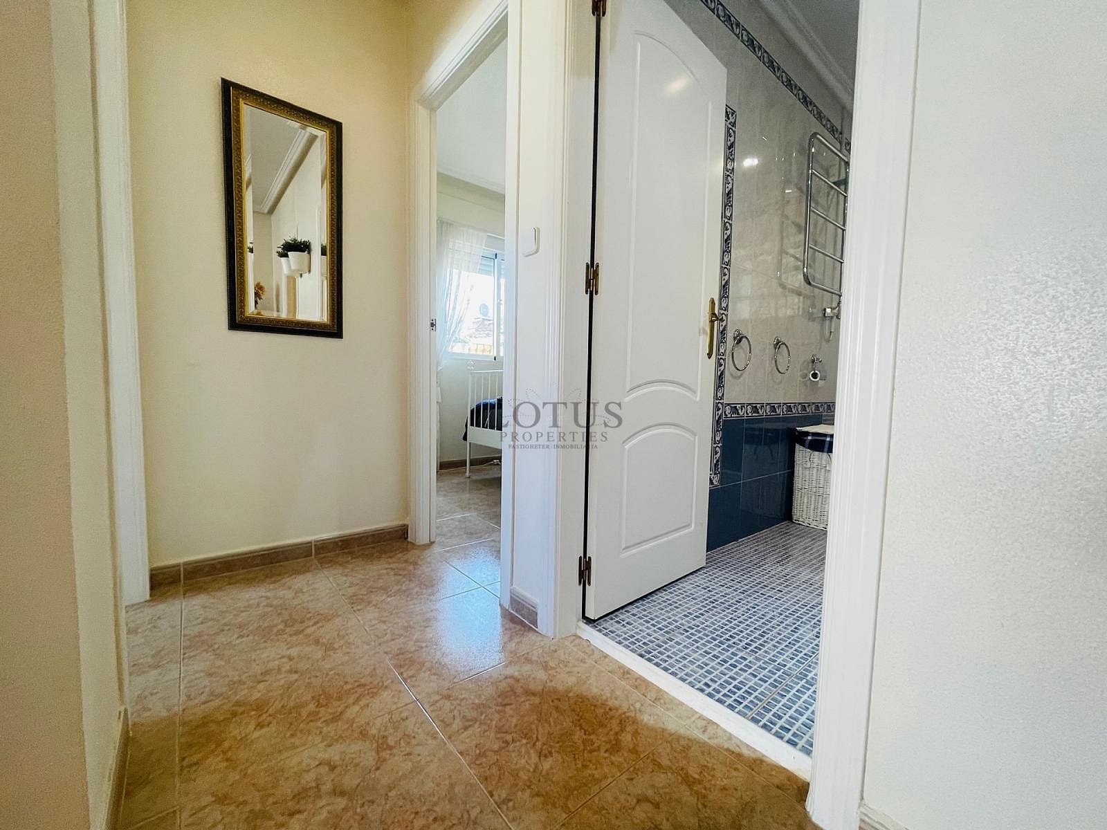 3 soverom Hus til salgs i Torrevieja med svømmebasseng - € 229 000 (Ref: 9384935)