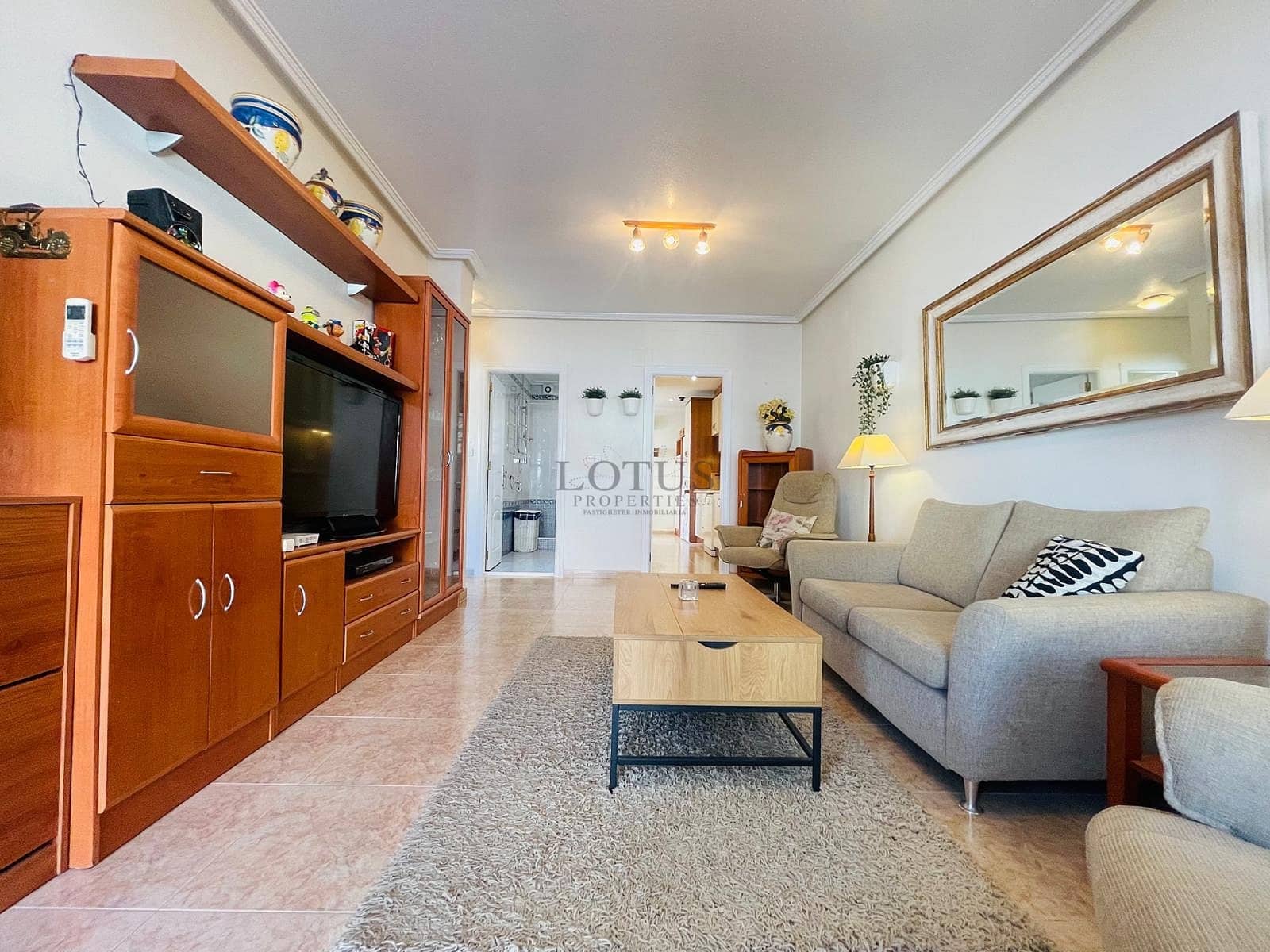 3 soverom Hus til salgs i Torrevieja med svømmebasseng - € 229 000 (Ref: 9384935)