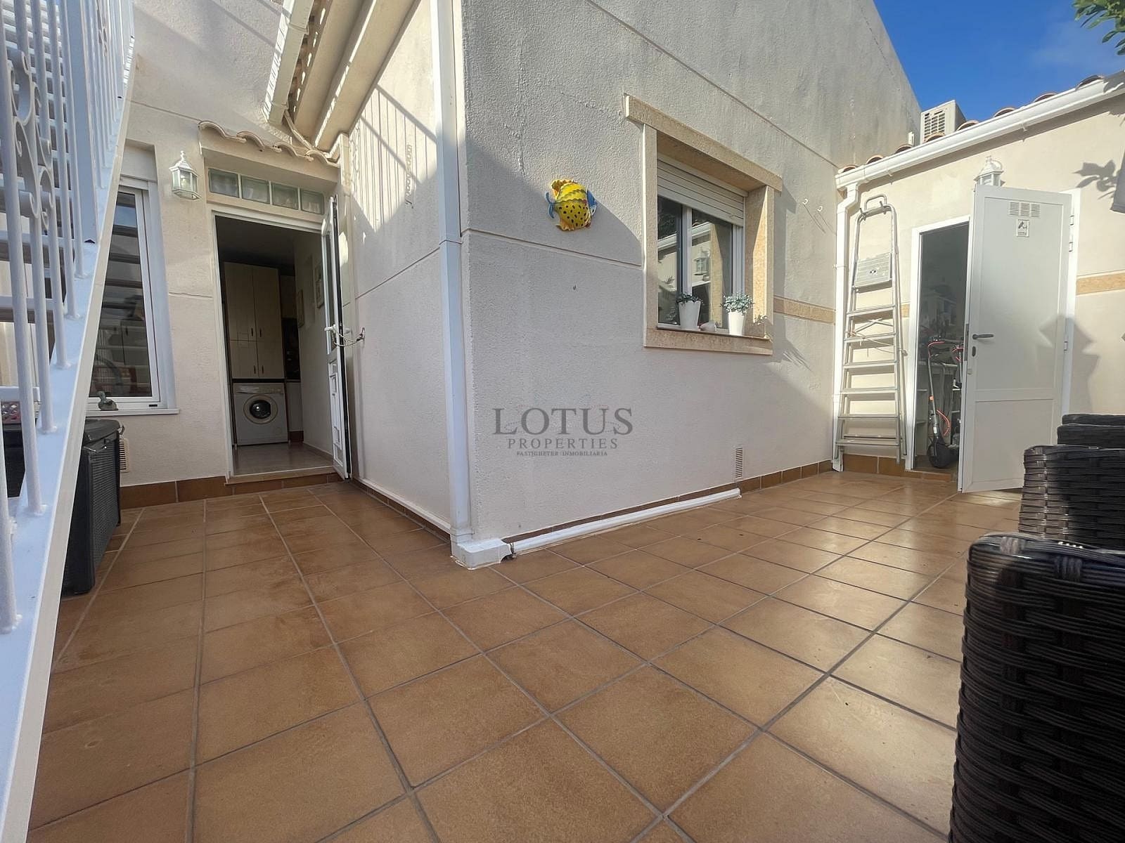 3 soverom Hus til salgs i Torrevieja med svømmebasseng - € 229 000 (Ref: 9384935)