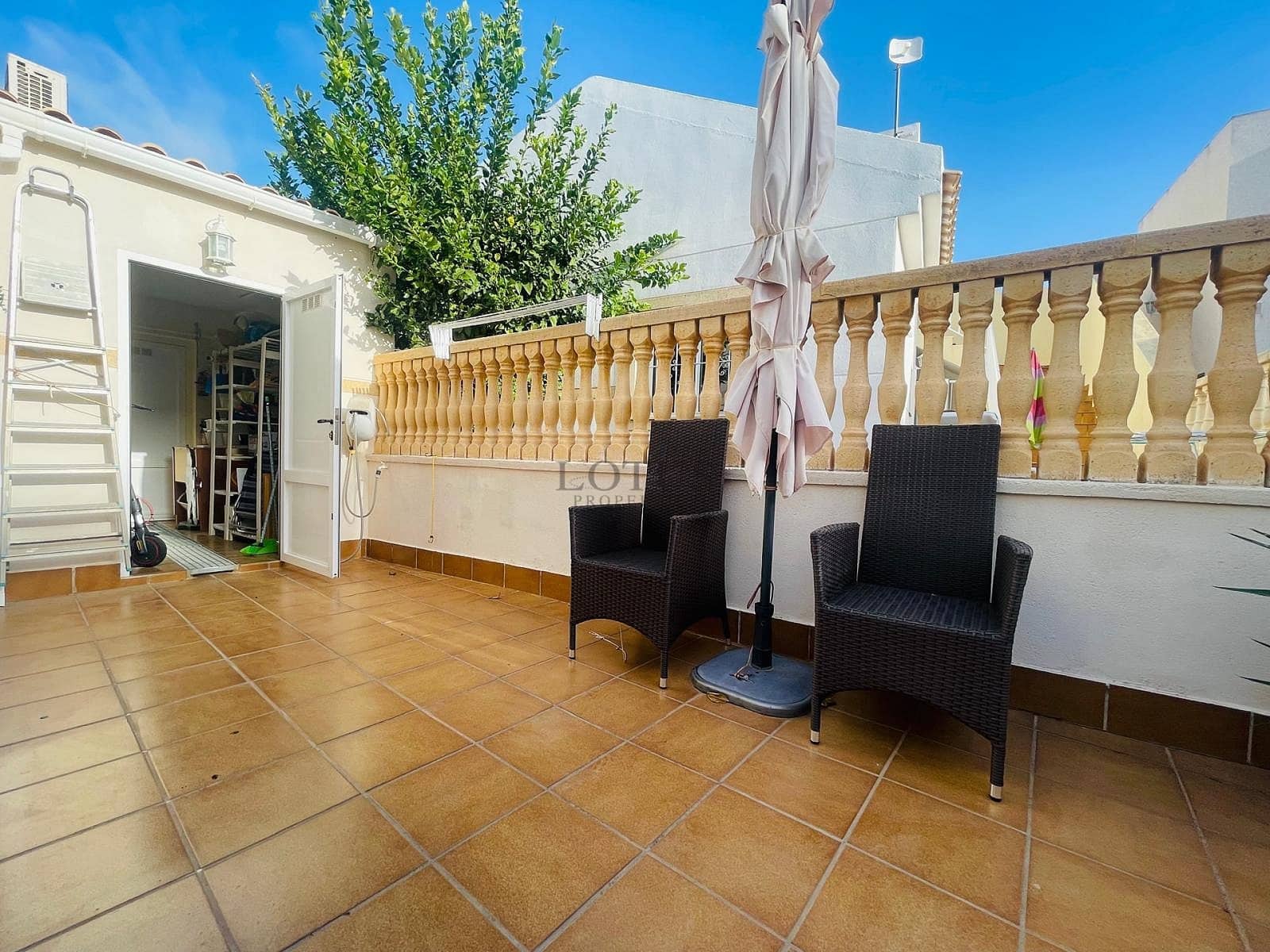 3 soverom Hus til salgs i Torrevieja med svømmebasseng - € 229 000 (Ref: 9384935)