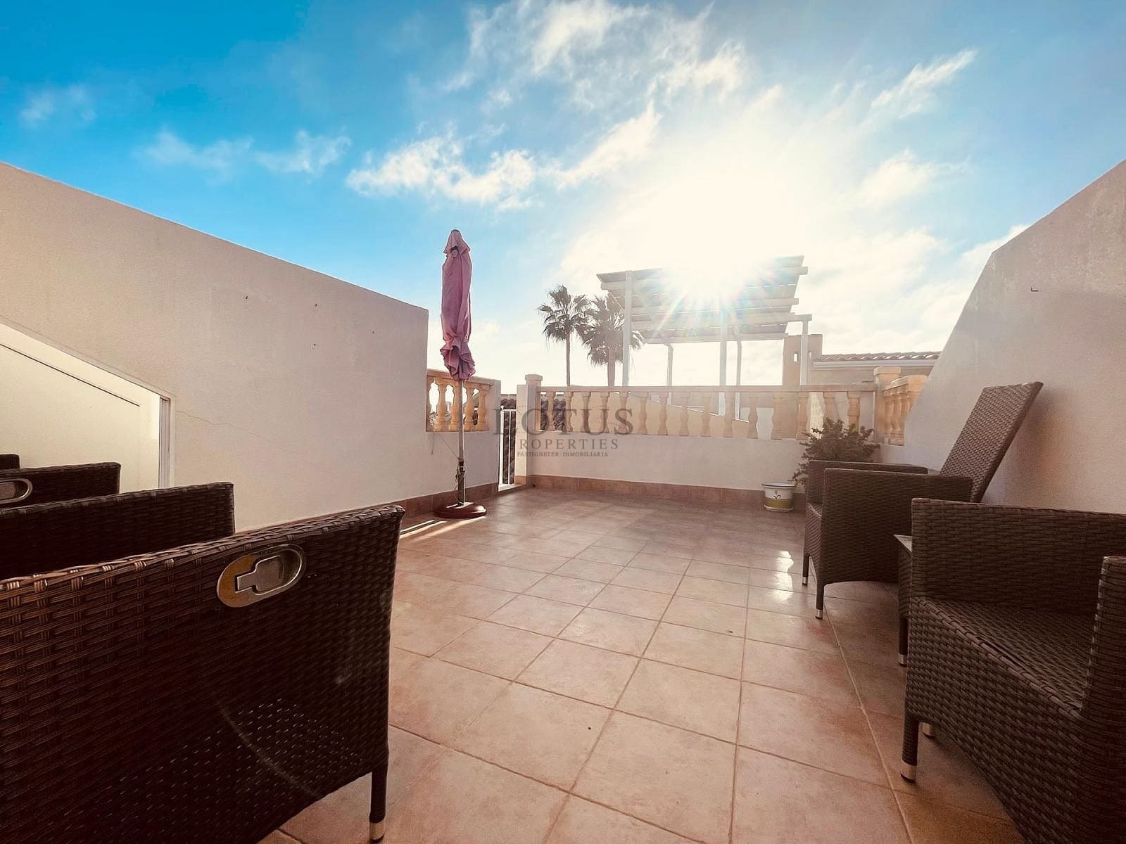 3 soverom Hus til salgs i Torrevieja med svømmebasseng - € 229 000 (Ref: 9384935)