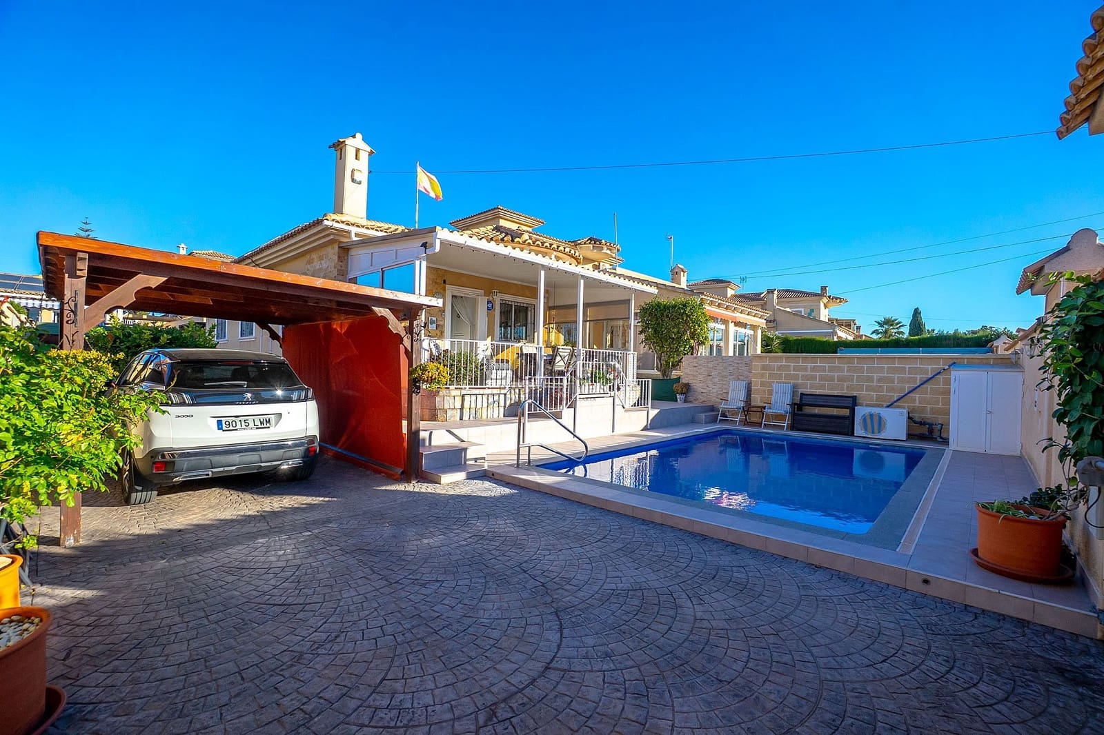 3 sovrum Villa till salu i Torrevieja med pool - 310 000 € (Ref: 9421736)