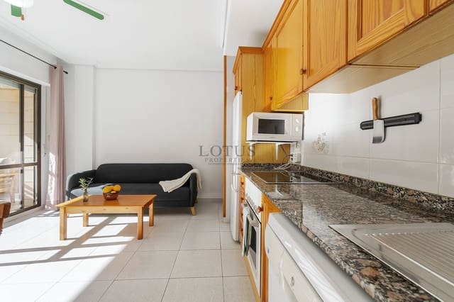 2 bedroom Apartment for sale in Las Piscinas Naturales, Torrevieja with pool - € 159,000 (Ref: 9431289)