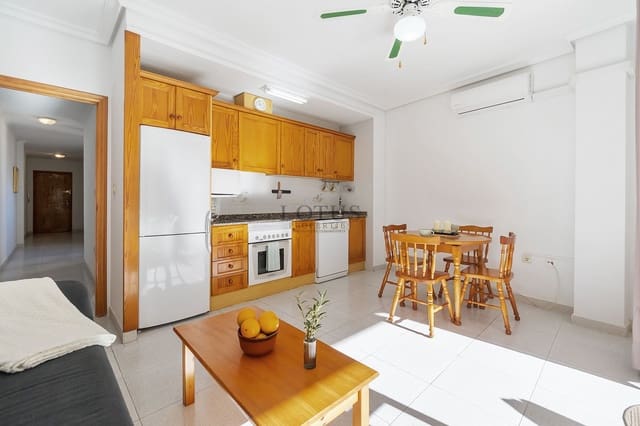 2 bedroom Apartment for sale in Las Piscinas Naturales, Torrevieja with pool - € 159,000 (Ref: 9431289)