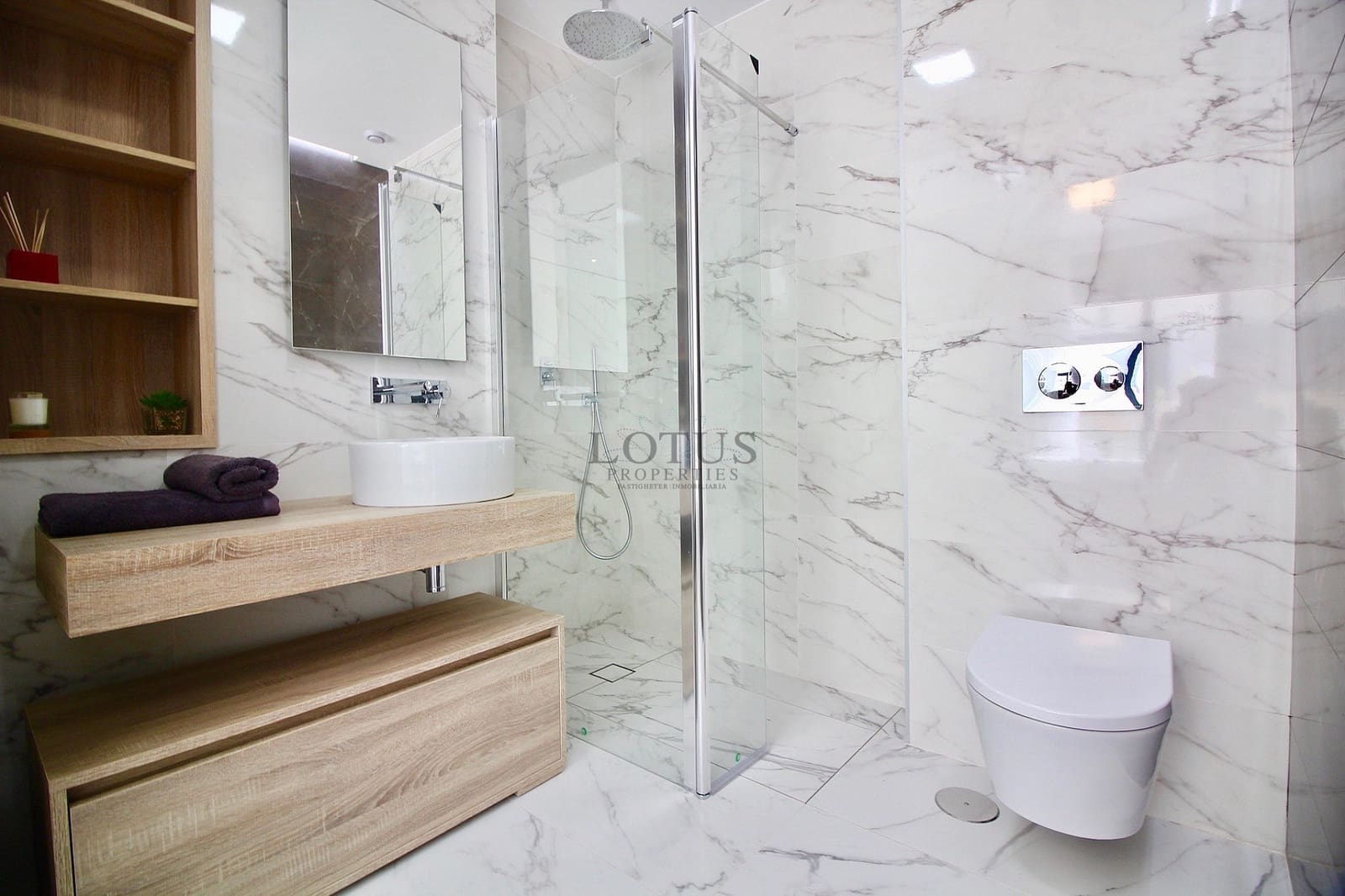 Apartamento de 3 habitaciones en Torrevieja en venta con piscina - 279.900 € (Ref: 9436710)