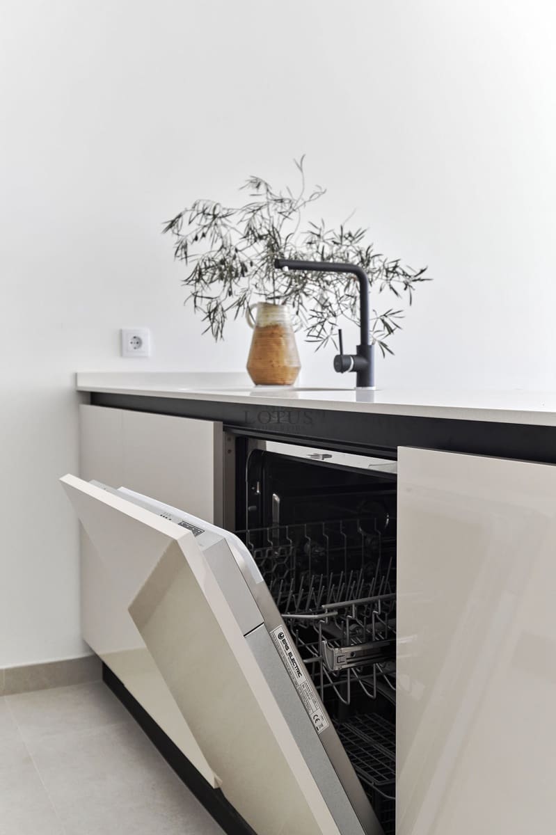 2 sovrum Bungalow till salu i Torrevieja med pool garage - 360 000 € (Ref: 9436711)