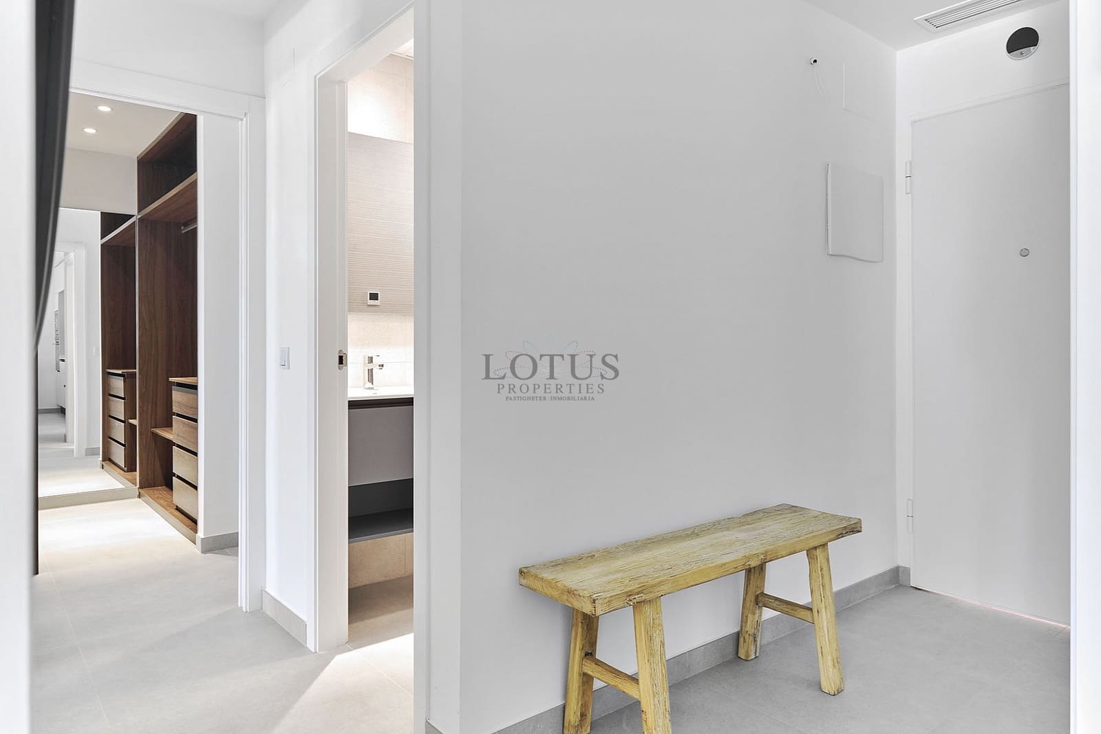 2 sovrum Bungalow till salu i Torrevieja med pool garage - 360 000 € (Ref: 9436711)