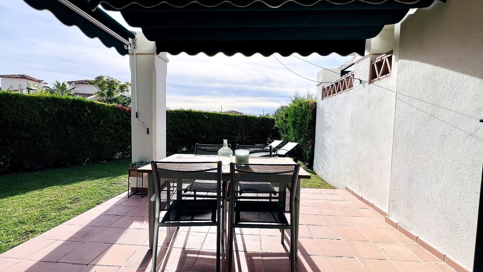 2 bedroom Townhouse for sale in Benidorm with pool - € 345,000 (Ref: 9436718)