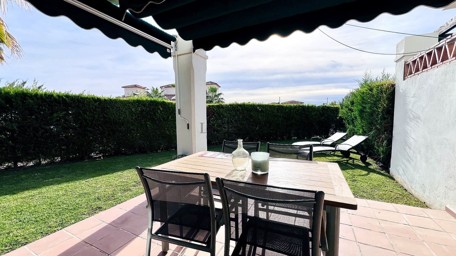 2 bedroom Townhouse for sale in Benidorm with pool - € 345,000 (Ref: 9436718)