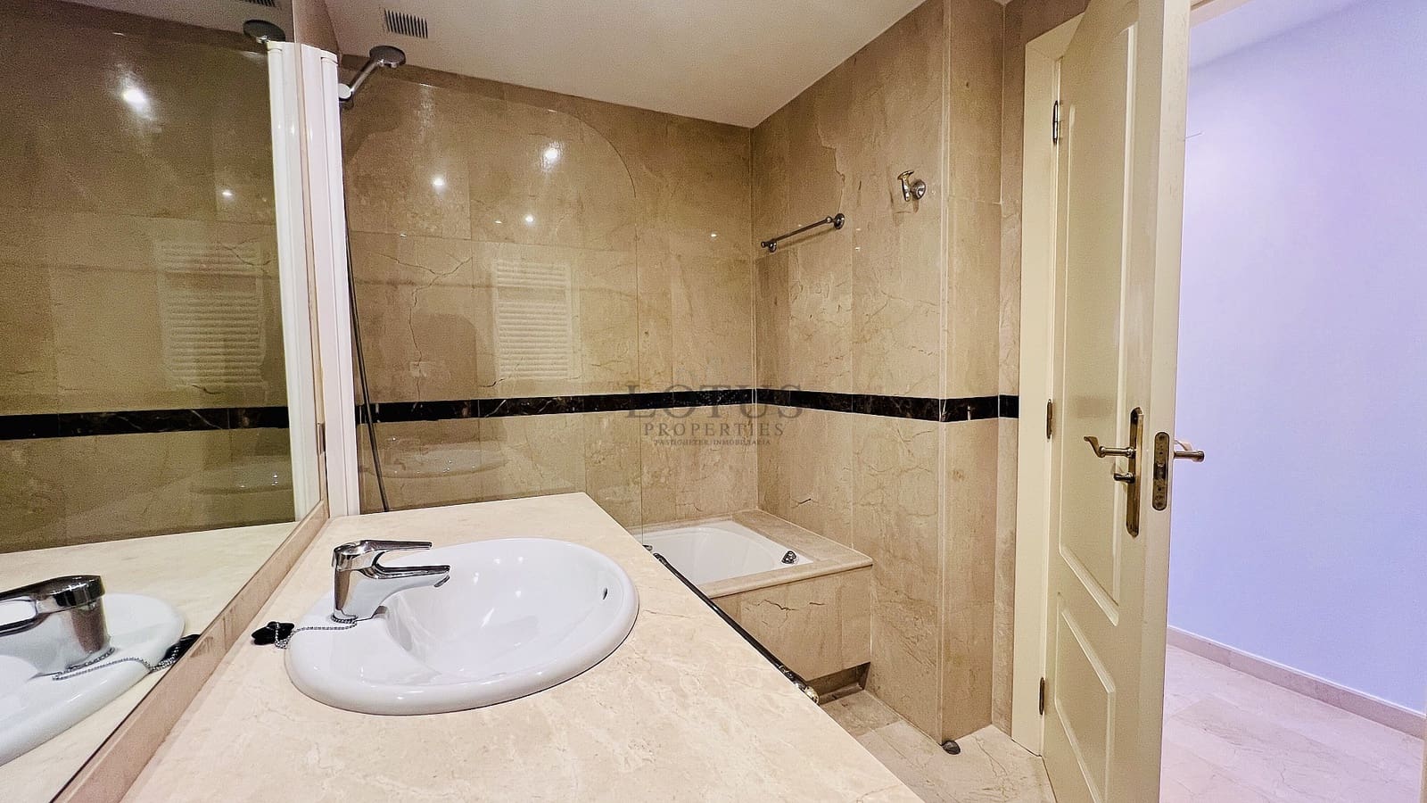 2 bedroom Apartment for sale in Orihuela Costa with pool garage - € 265,000 (Ref: 9439365)