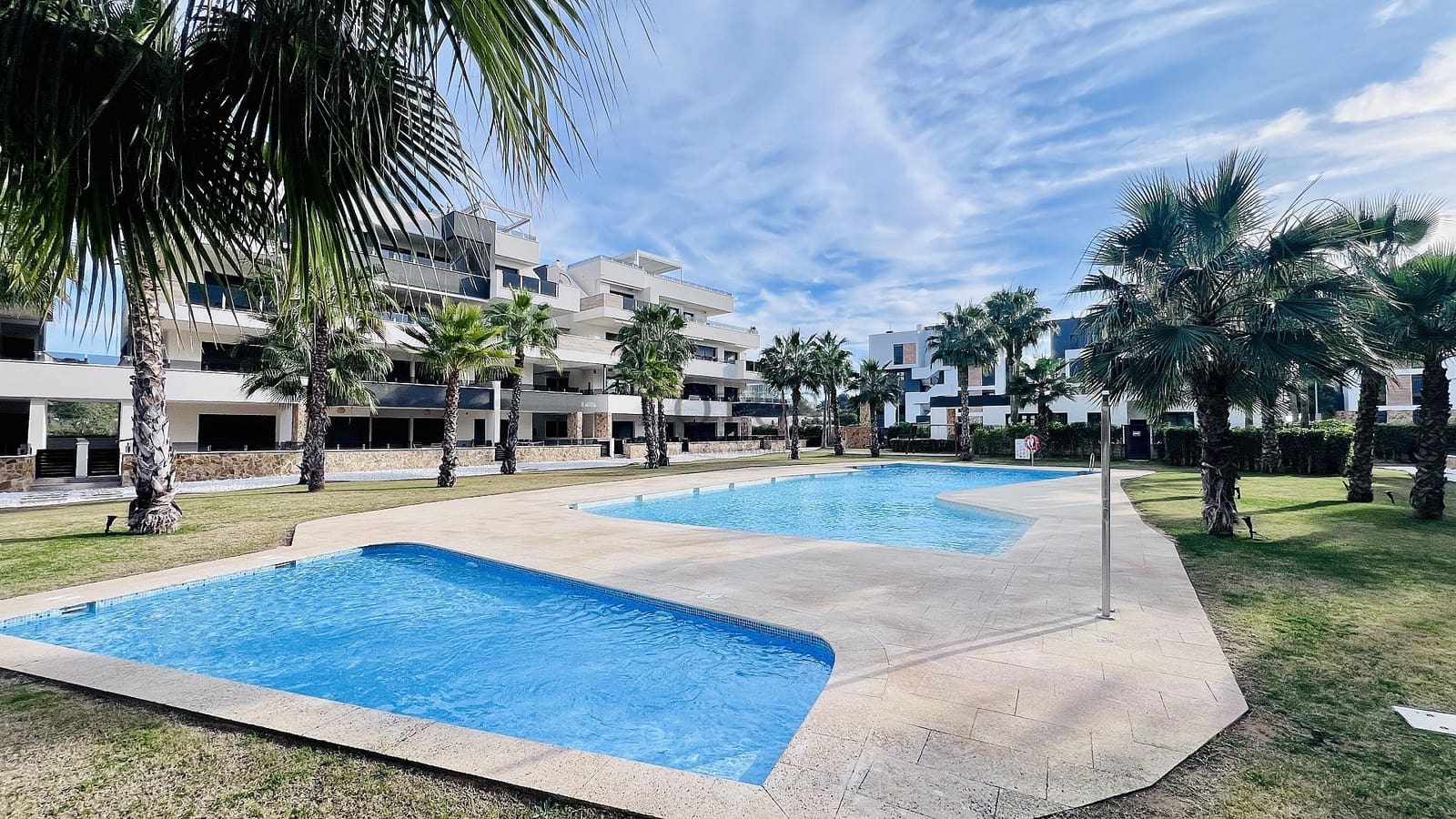 2 bedroom Apartment for sale in Orihuela Costa with pool garage - € 289,000 (Ref: 9448682)