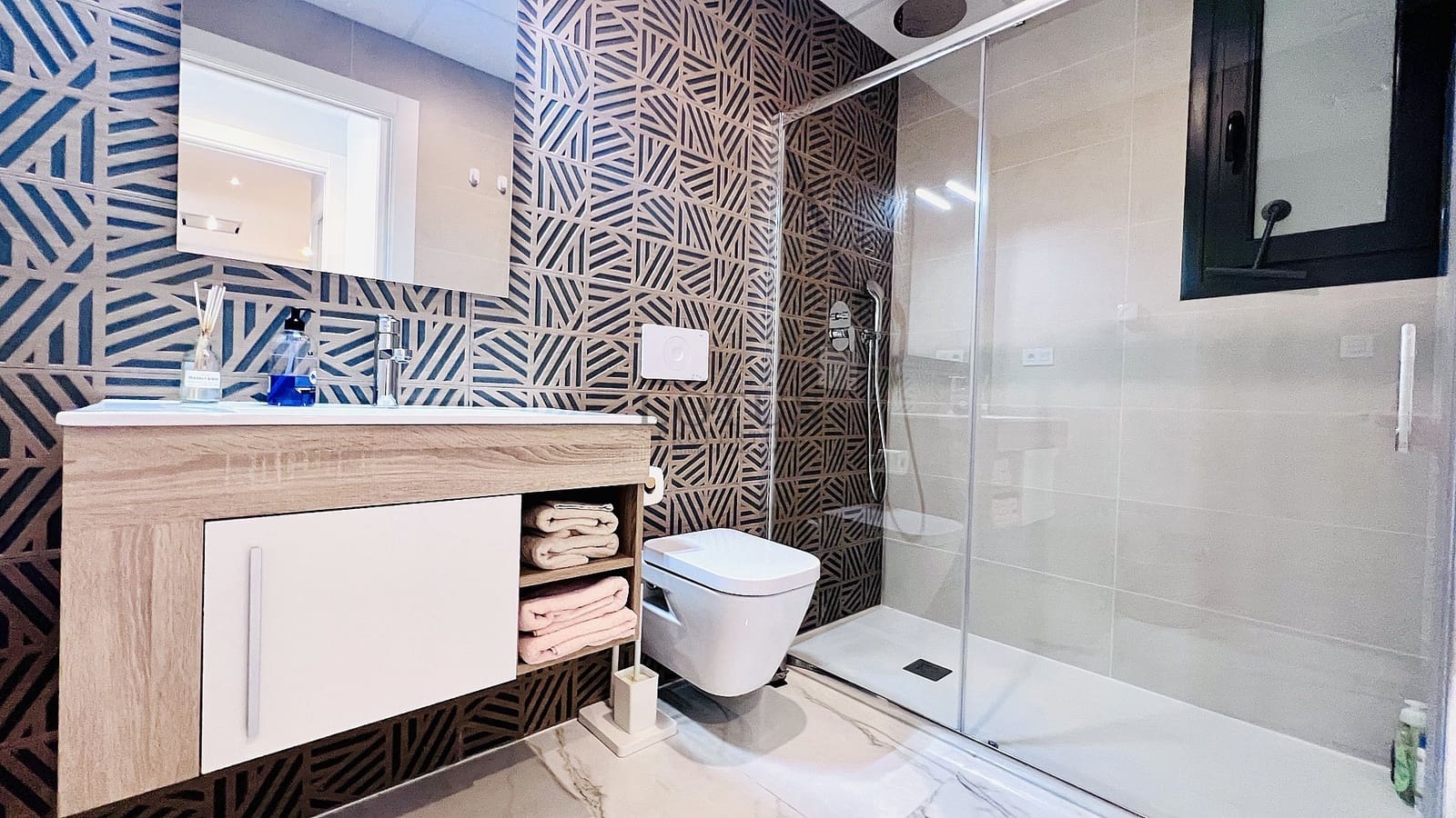 2 bedroom Apartment for sale in Orihuela Costa with pool garage - € 289,000 (Ref: 9448682)