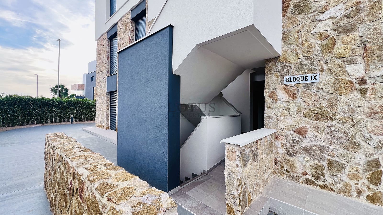 2 bedroom Apartment for sale in Orihuela Costa with pool garage - € 289,000 (Ref: 9448682)