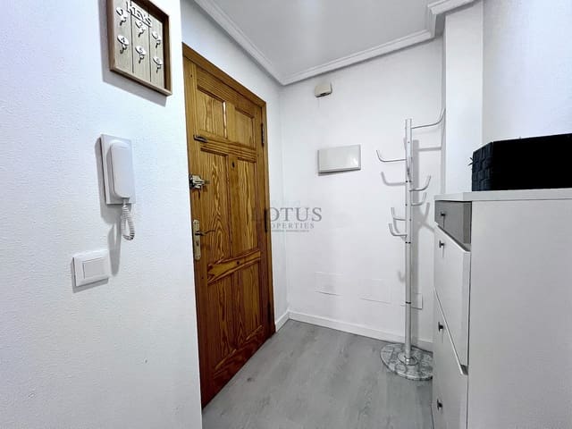 1 slaapkamer Appartement te koop in Playa de los Locos, Torrevieja met zwembad - € 155.000 (Ref: 9452509)