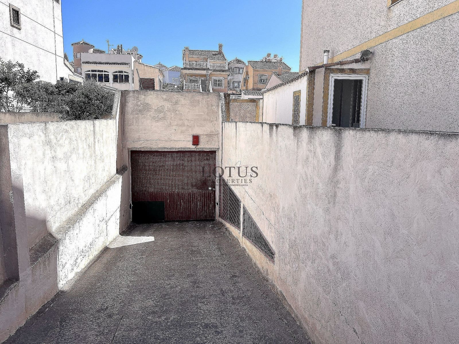 Casa de 3 habitaciones en Orihuela Costa en venta con piscina garaje - 250.000 € (Ref: 9453053)