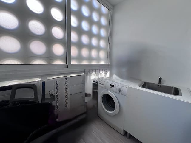 Apartamento de 3 habitaciones en Playa del Acequión, Torrevieja en venta con piscina - 199.990 € (Ref: 9453056)